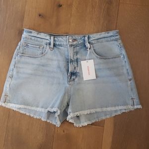 Good American Cut-Off Denim Shorts NWT in Blue365